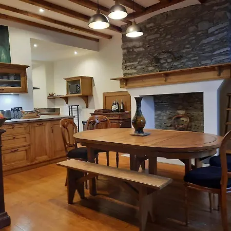 Casa vacanze Maison Pyrénéenne à - Vue Vallée D'aure Camparan